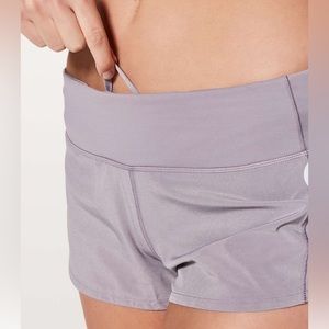 Lululemon Speed Up Short 2.5". LR. Dusty Dawn. Size 6. Style: W7AJBR.